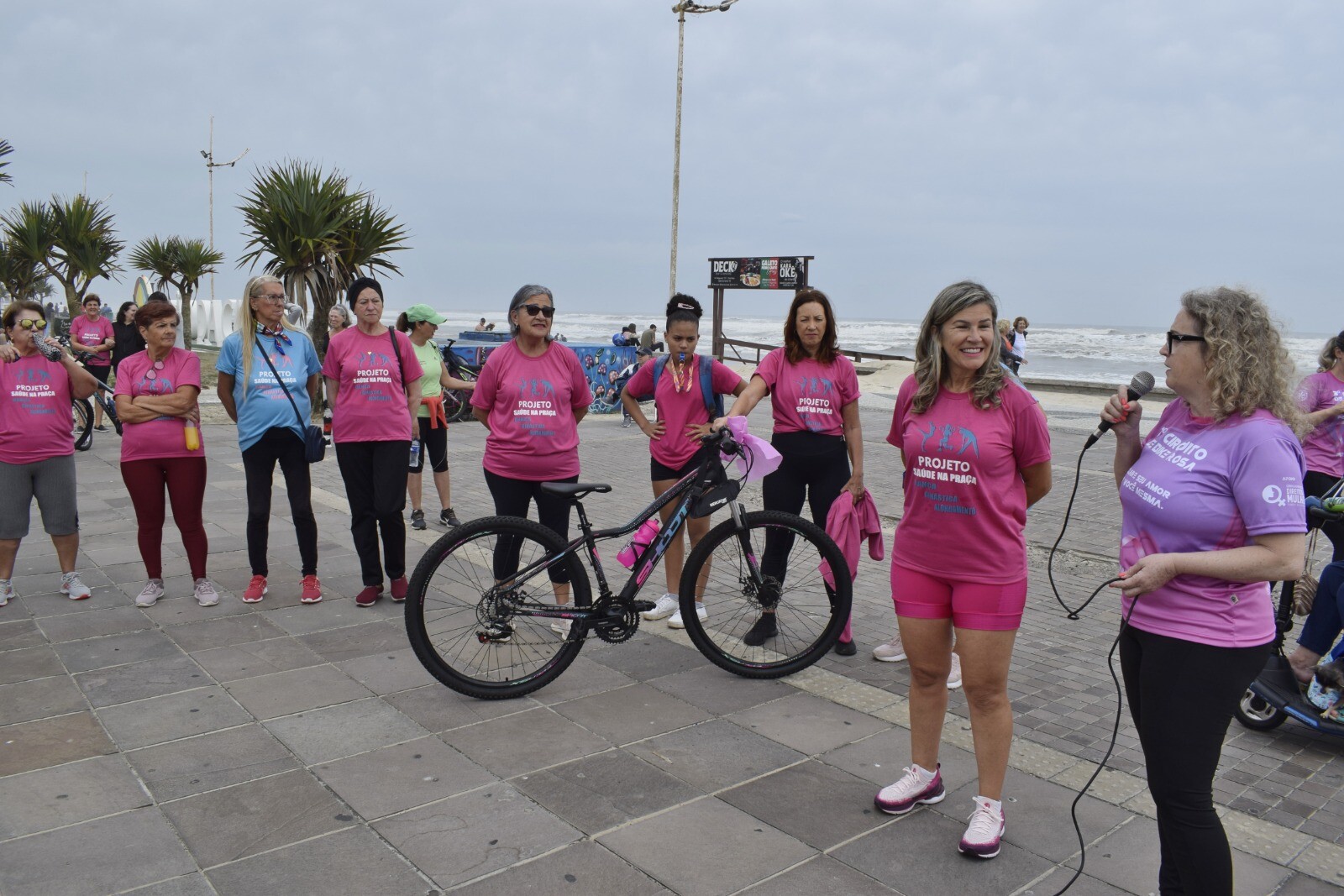 3º Bike Rosa - Secretária de Cidanania e Participantes.jpeg