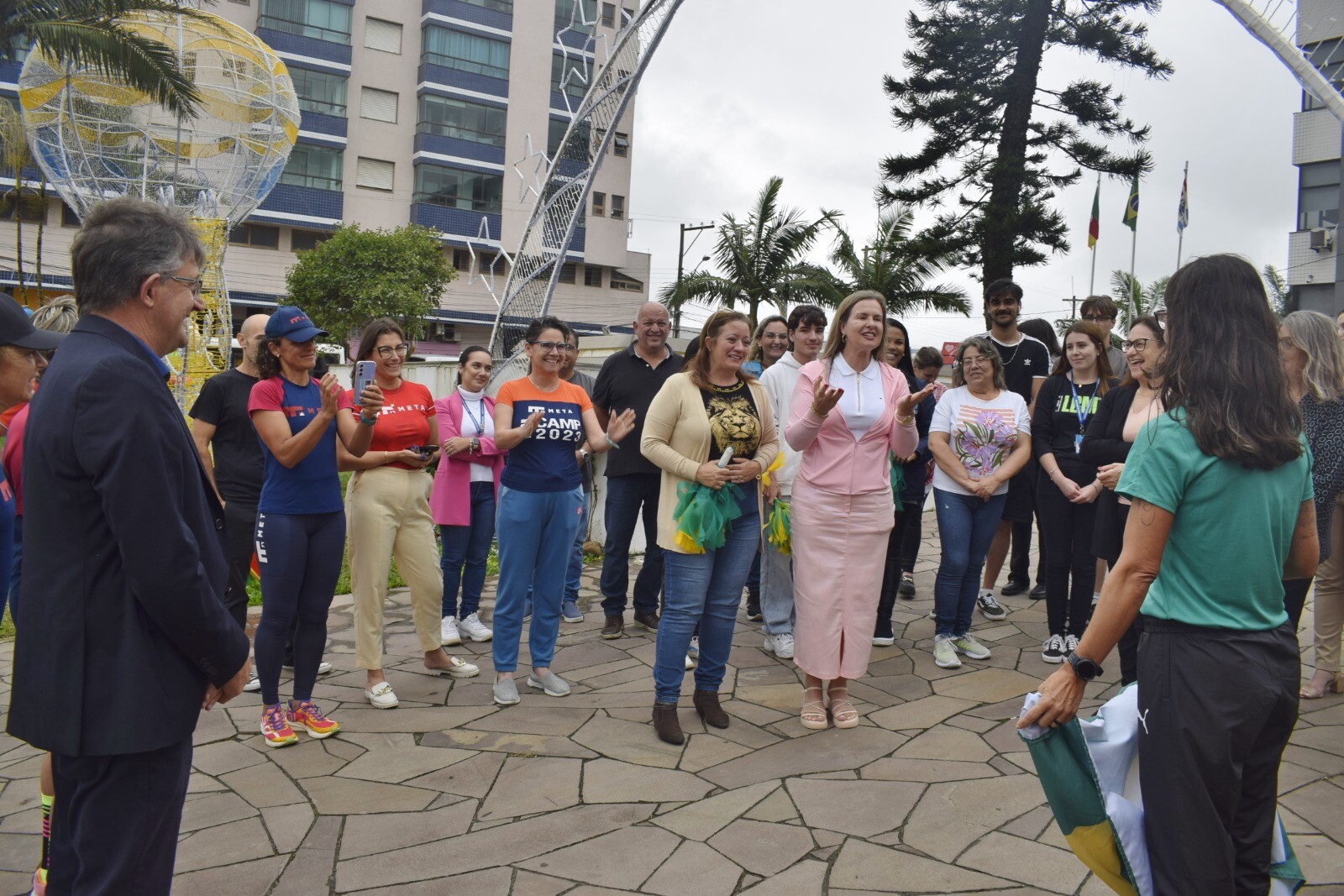 Capão da Canoa recebe atleta Viviane Souza VI.jpg