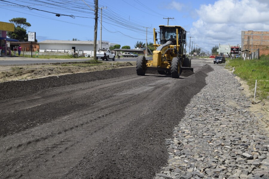 obras-de-infraestrutura-urbana-na-avenida-paraguassu-e-adalberto-tartler-avancam