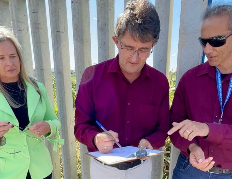 prefeito-autoriza-inicio-das-obras-da-nova-escola-de-capao-novo